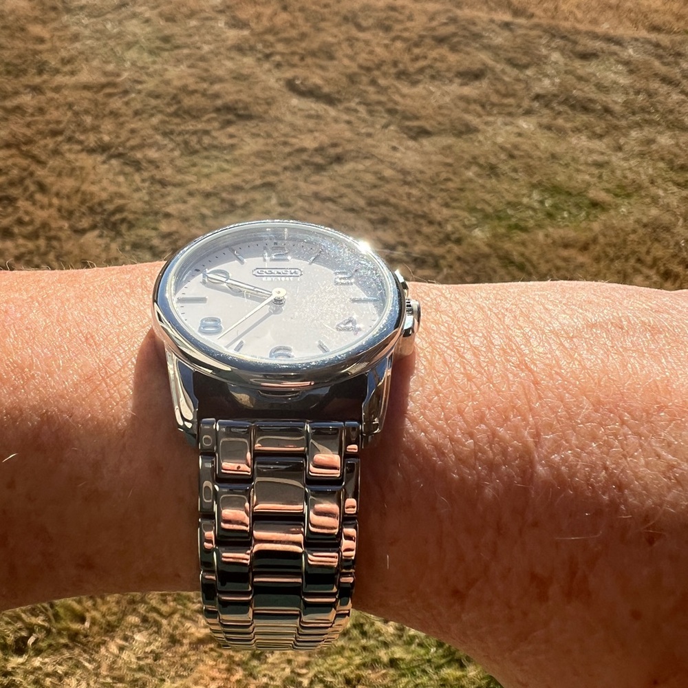 Coach Watch - Picture 3 of 3